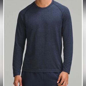 Lululemon Men's Long Sleeve Heathered Blue Performance Top